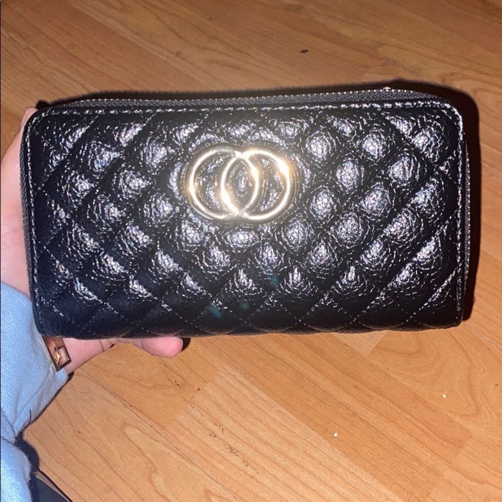 2 sided black wallet